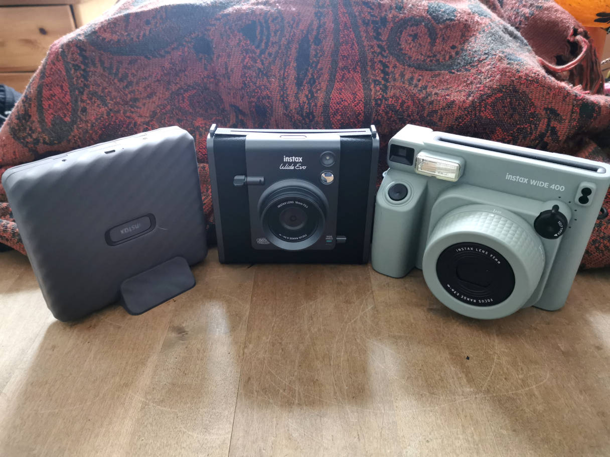 ../jpgfuji/instax_wide_evo_IMG_20250209_101522.jpg