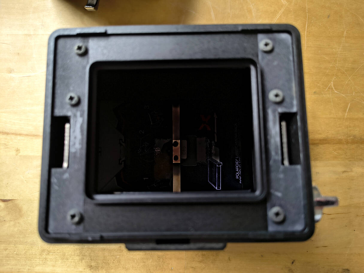 ../jpgpola/polaroid_cu5_IMG_20250716_112019127.jpg